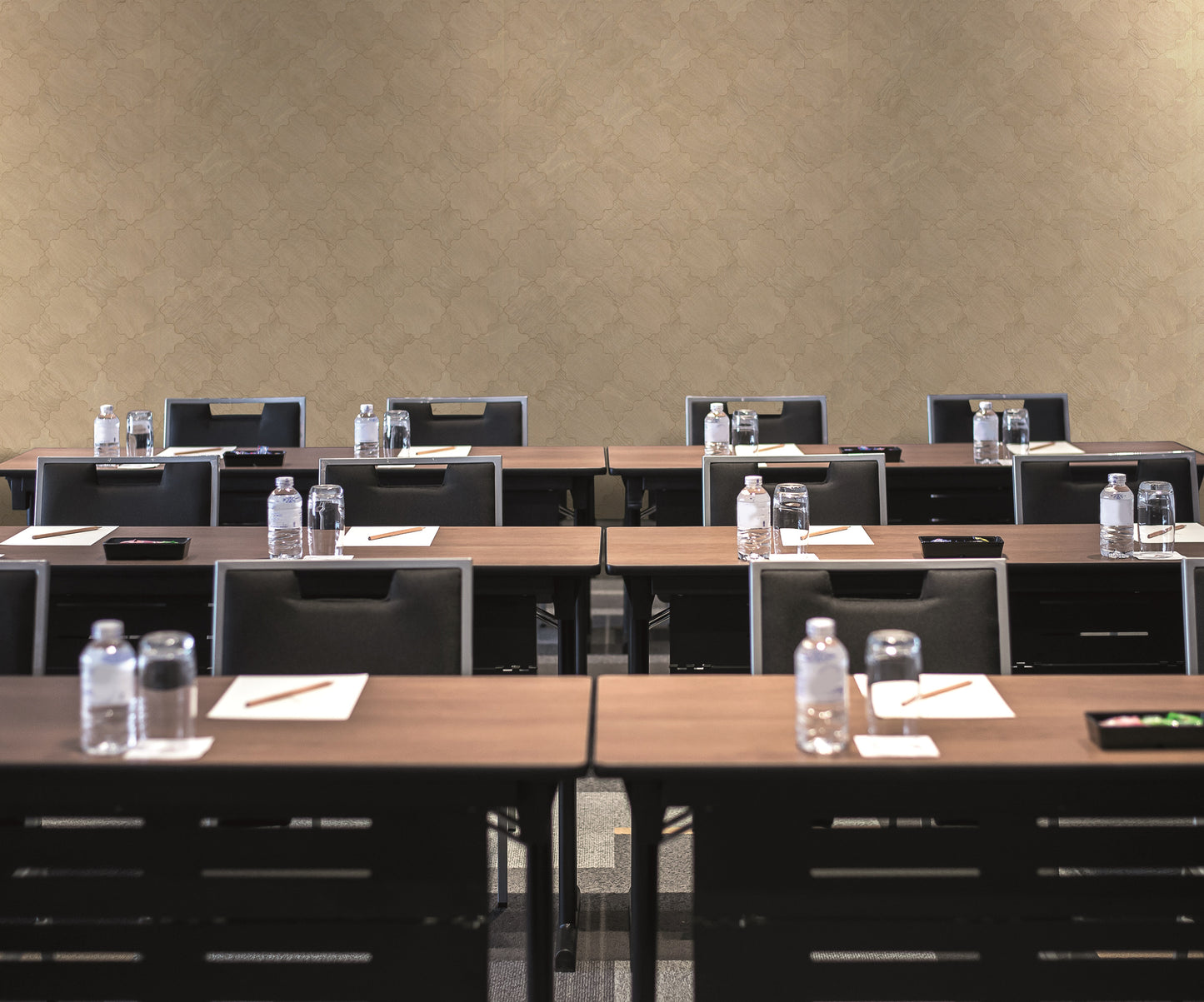 GR.009 (Mirrors), Figured Sycamore